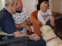 Liečivý dotyk živých bytostí v Alzheimer Home Avalon