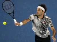 Video: Nišikori, Murray aj Federer v Melbourne postúpili