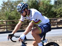 Video: Sagan na Tour Down Under rozbiehal špurt pre Bennetta