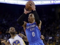 Video: Durant nastrieľal 40 bodov, Westbrook s triple-double