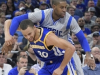 Video: Curry sa vrátil k svojej hre, predviedol skvelý výkon