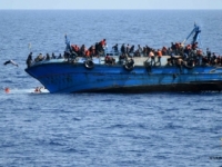 V Stredozemnom mori zachránili ďalšie stovky migrantov