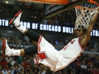 Video: Butler 0,9 sekundy pred koncom rozhodol o výhre Bulls