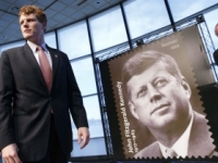 Vyšla známka pripomínajúca 100. výročie narodenia Kennedyho