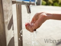 Cena pitnej vody sa vráti na vlaňajšiu úroveň